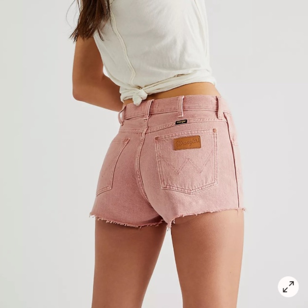 Wrangler Festival Shorts in Rose
